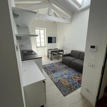 Smart Apartments Palazzo Mazzini ロヴェレート エクステリア 写真
