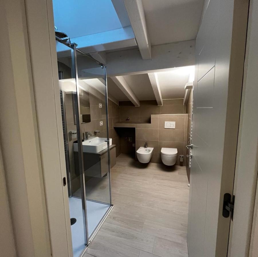 Smart Apartments Palazzo Mazzini ロヴェレート エクステリア 写真